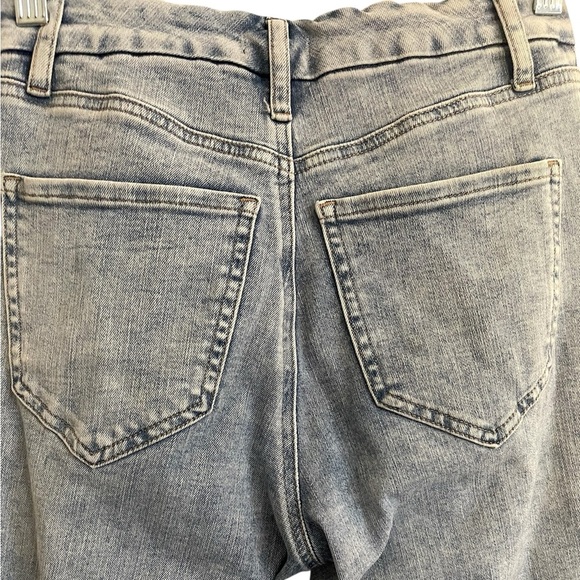 Express High Rise Skinny Jeans
High rise 
Flexx Hyper - Picture 12 of 14